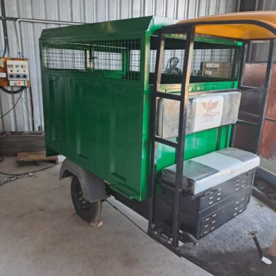 Customised Closed Body E-Rickshaw Loader